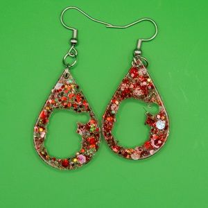 Red and White Glitter 1” Santa Silhouette Teardrop Earrings